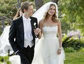 “Revenge S3”: Le foto del matrimonio, ma manca qualcuno…