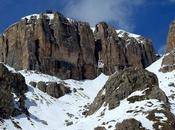 Salendo Passo Pordoi.