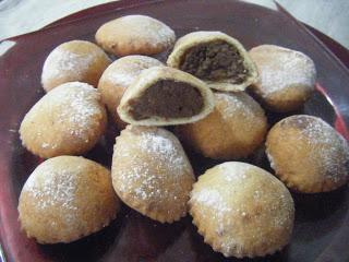 Ravioli dolci con ripieno di ceci e cacao