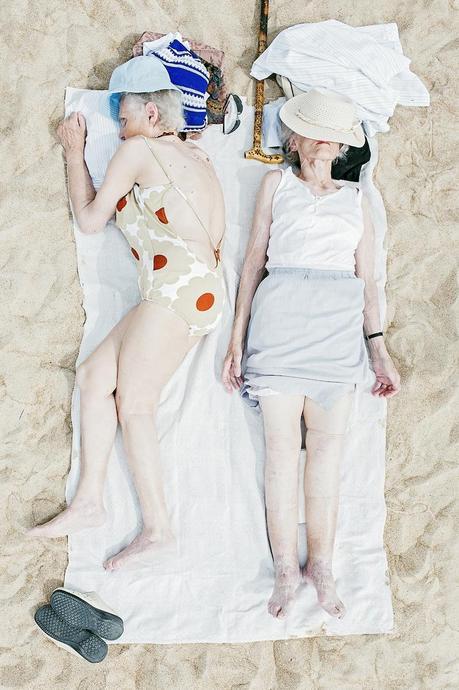 Comfort Zone: in spiaggia siamo tutti più veri Tadao Cern - Comfort Zone