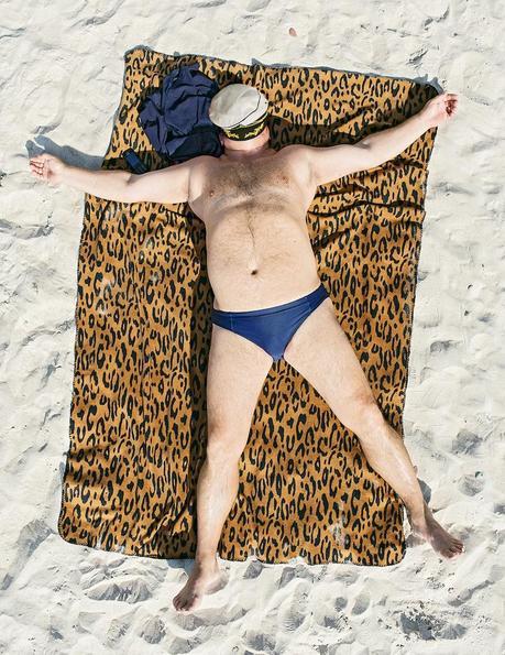 Comfort Zone: in spiaggia siamo tutti più veri Tadao Cern - Comfort Zone 7