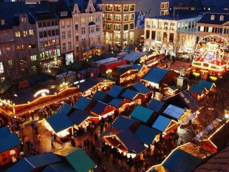 Weihnachtsmarkt-in-Bonn-2-533x400