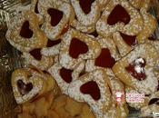 Biscotti pasta frolla cuore marmellata Natale