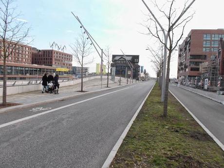 Amburgo. Così, giusto per...