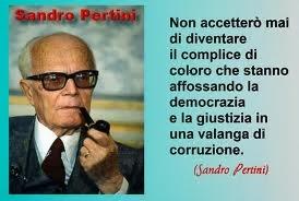 Petizione: UN PARLAMENTO DELEGITTIMATO NON TOCCHI LA COSTITUZIONE!