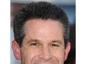 Simon Kinberg firma accordo