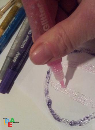 PALLINE PERSONALIZZATE CON GLITTER PER LE MAESTRE