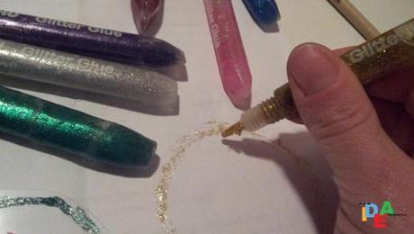 PALLINE PERSONALIZZATE CON GLITTER PER LE MAESTRE