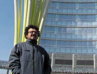 Gianni Biondillo durante la passeggiata d'autore della primavera passata