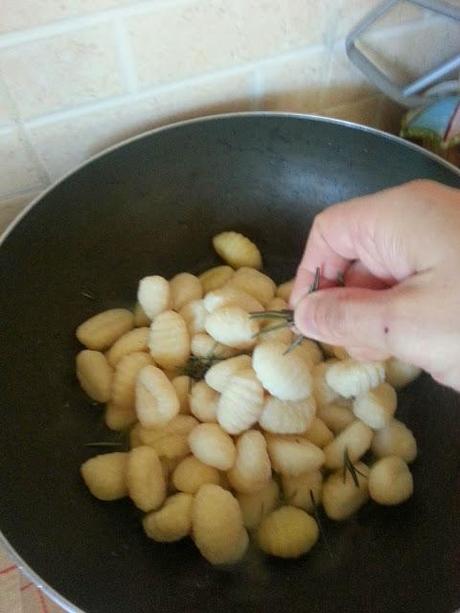 Finte patate al rosmarino