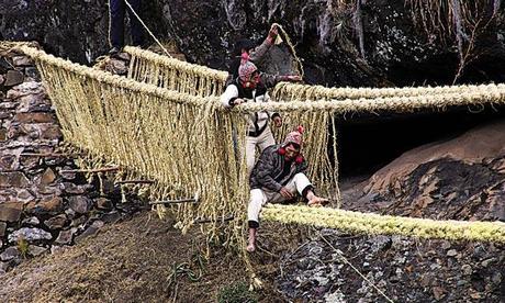 Il ponte di corde vegetali di Q'eswachaca, nel Perù, è Patrimonio Immateriale dell'Umanità