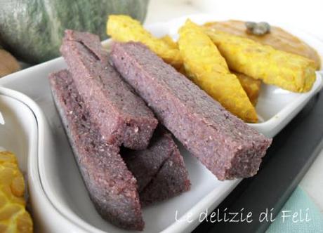 Dip di zucca con polenta di mais nero e tempeh