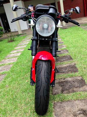 Ducati Monster 900 Special by Rodolfo Fonseca