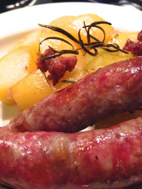 SALSICCIA E PATATE CONTRO IL FREDDO DELL'INVERNO