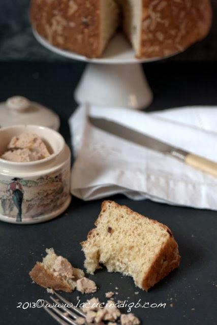 Kouglof salato con datteri e bergamotto e terrina di cappone e foie gras al pistacchio . E un po' di storia di corte veneta