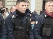 L'Italia forconi poliziotti buoni