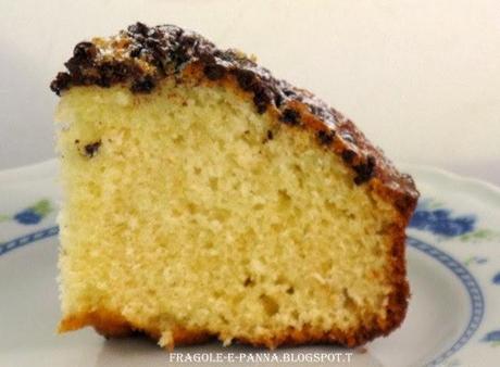 Torta  sofficissima al latte con gocce di cioccolato