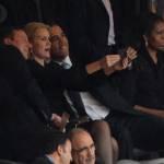 Barack Obama scatta foto con la premier danese: Michelle è gelosa