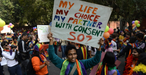 Una manifestazione per i diritti gay in India (bbc.co.uk)