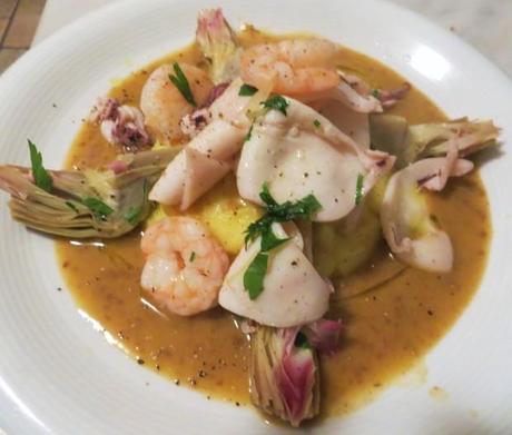 calamari, gamberi, carciofi