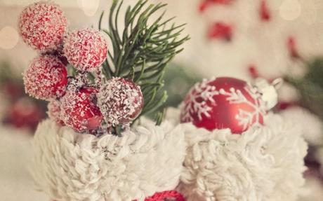 New_Year_wallpapers_Christmas_tree_decorations_from_food_037069_