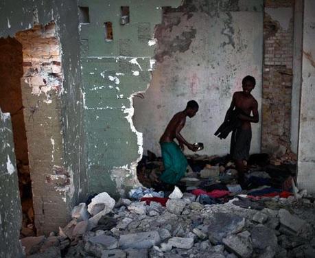 FOTO DEL GIORNO 12 GENNAIO 2011 : UN ANNO DAL TERREMOTO DI HAITI