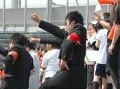 Ouendan alla guida delle tifoserie sportive universitarie