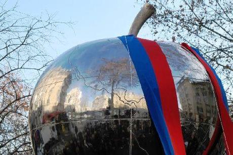 La quarta mela di Place de Clichy