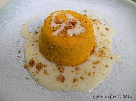 Cucinare la zucca. Piccoli flan di zucca e porri con crema di formaggio