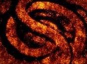 Conversazione vipere davanti caminetto