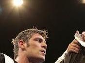 Boxe: pugni amari Parigi Dolce