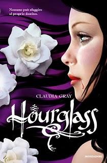 Esce oggi: HOURGLASS di Claudia Gray