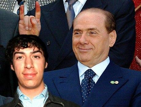Clamoroso, Silvio Berlusconi si fa anche la fidanzata del trota Clamoroso, Silvio Berlusconi si fa anche la fidanzata del trota