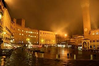 notturno in piazza del Campo