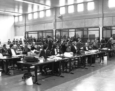MAXI_PROCESSO_2 Renato Vallanzasca l’eccezione italiana di una vita dietro le sbarre (non dietro le quinte).