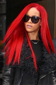 Rihanna has Long Straight Hair Now !!!!