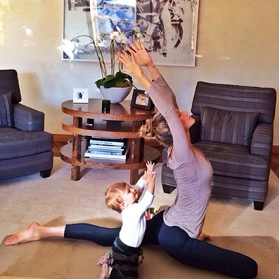 Le lezioni di yoga di Gisele Bundchen ci hanno rotto i coglioni