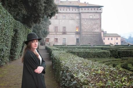 Un castello ed un cappello - OUT-FIT