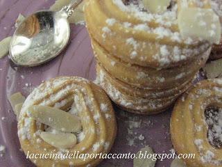 Cuoricini di frolla alla marmellata di arance, carote e limone