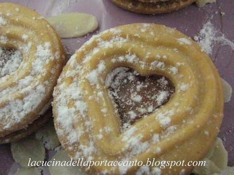 Cuoricini di frolla alla marmellata di arance, carote e limone