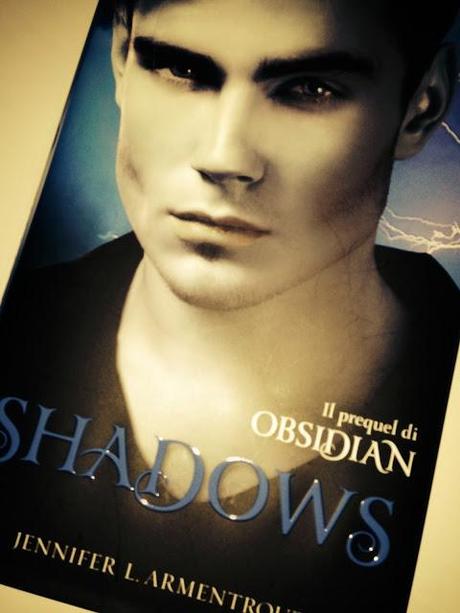 On Reading: Shadows di Jennifer L.Armentrout