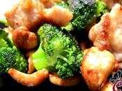 Bocconcini pollo dorati broccoli anacardi: piatto veloce sacrifica sapore