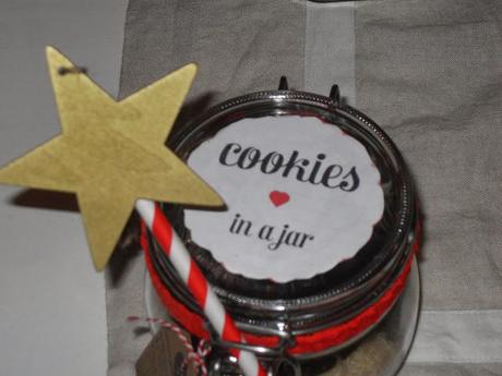 Cookies in a jar ovvero preparato per biscotti in barattolo
