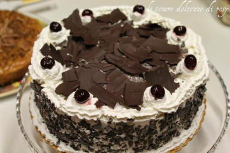 Schwarzwälder Kirschtorte - la torta Foresta Nera dedicata al nostro amico Angelo...ed anche a me!!