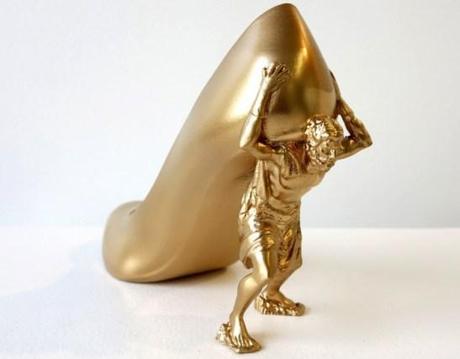 golddigger-sebastian-errazuriz-shoe-700x547