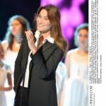 Quando Carla Bruni stregò Fillon apparendo in lingerie per l'Eliseo 01