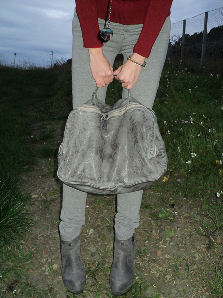 scarpe-grigio-borsa