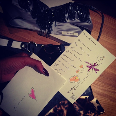 I 10 regali di Natale che non troveremo sotto l'albero 2013. Ma Rihanna sì.