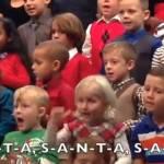 Claire ha genitori sordi, canta canzone di Natale con lingua dei segni (Video)