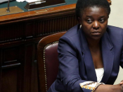 L’uomo italiano fatica accettare moglie compagna “vip”